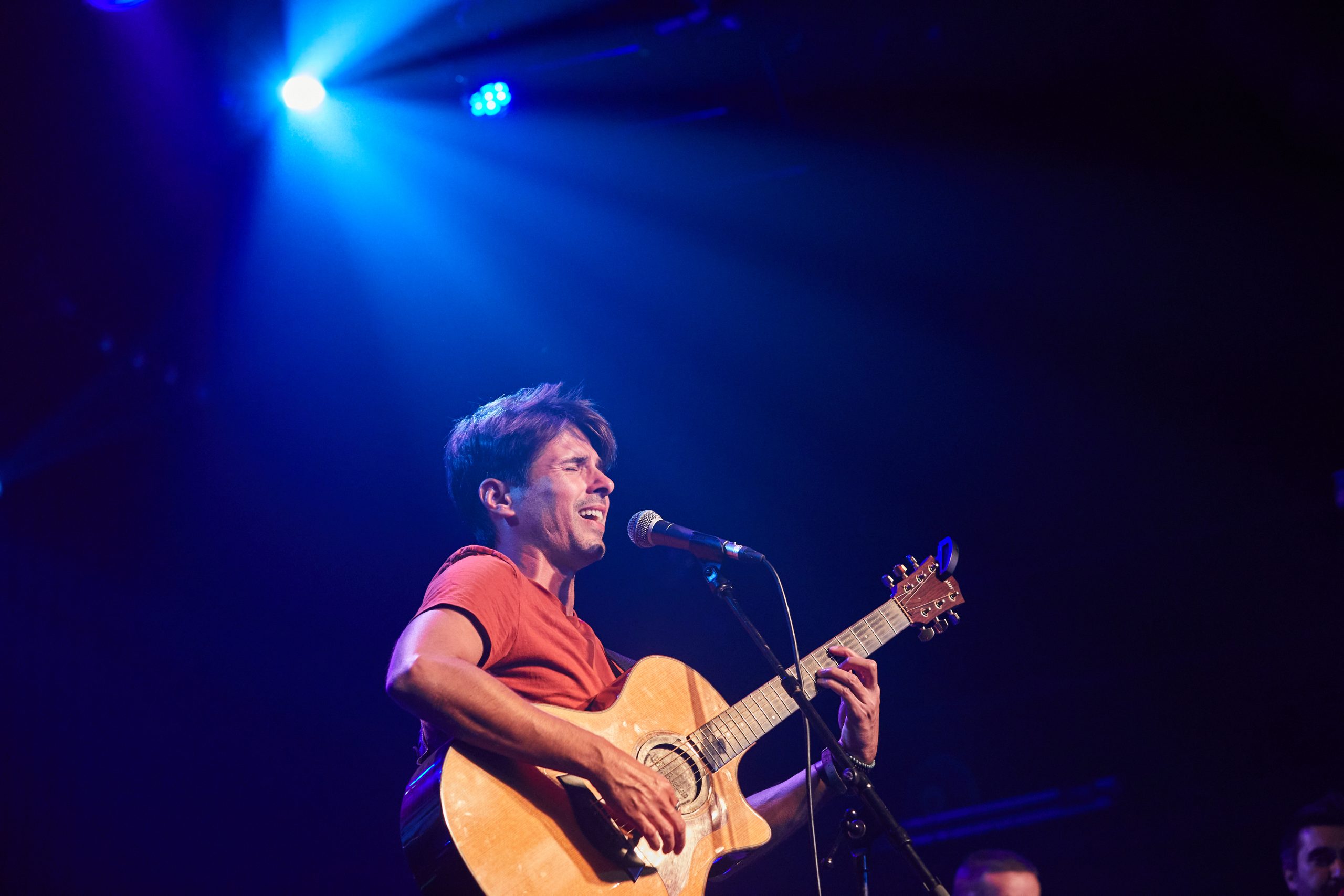 Diogo Tigre - Fazer das Tripas Festival 13 Diogo Tigre 18 09 21@Rui Bandeira Fotografia 04A5069 scaled Rui Bandeira Fotografia Fotografia de produto e comercial - Fotografia de concertos Diogo Tigre - Fazer das Tripas Festival