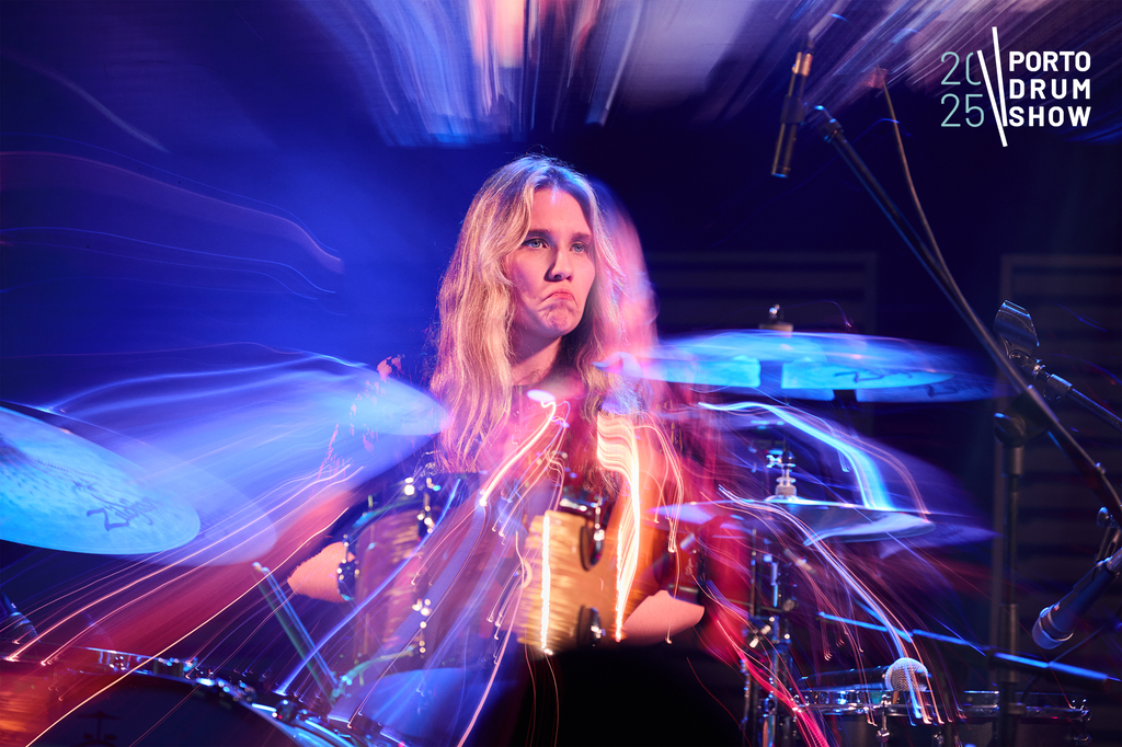 Porto Drum Show 2025 (fotos criativas) 7 15 11 25 Rui Bandeira Fotografia RB4 1138 FX Rui Bandeira Fotografia Fotografia de produto e comercial - Fotografia de concertos Porto Drum Show 2025 (fotos criativas)