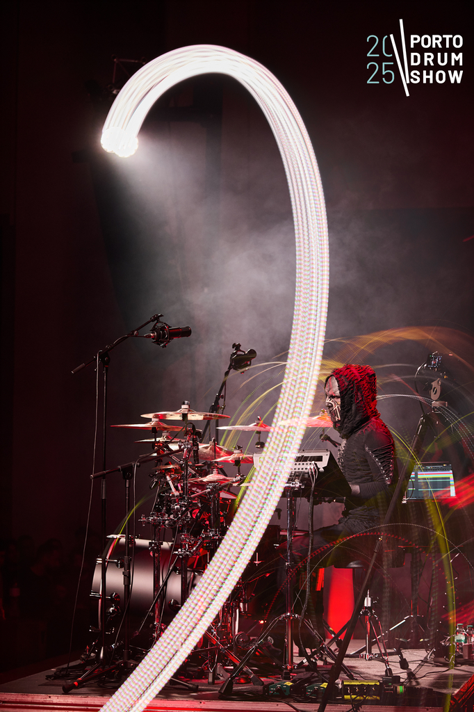 Porto Drum Show 2025 (fotos criativas) 33 15 11 25 Rui Bandeira Fotografia RB4 2291 Rui Bandeira Fotografia Fotografia de produto e comercial - Fotografia de concertos Porto Drum Show 2025 (fotos criativas)
