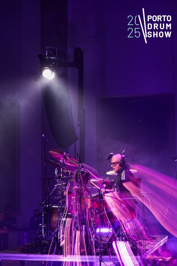 Porto Drum Show 2025 (fotos criativas) 59 16 11 25 Rui Bandeira Fotografia RB4 3505 Rui Bandeira Fotografia Fotografia de produto e comercial - Fotografia de concertos Porto Drum Show 2025 (fotos criativas)