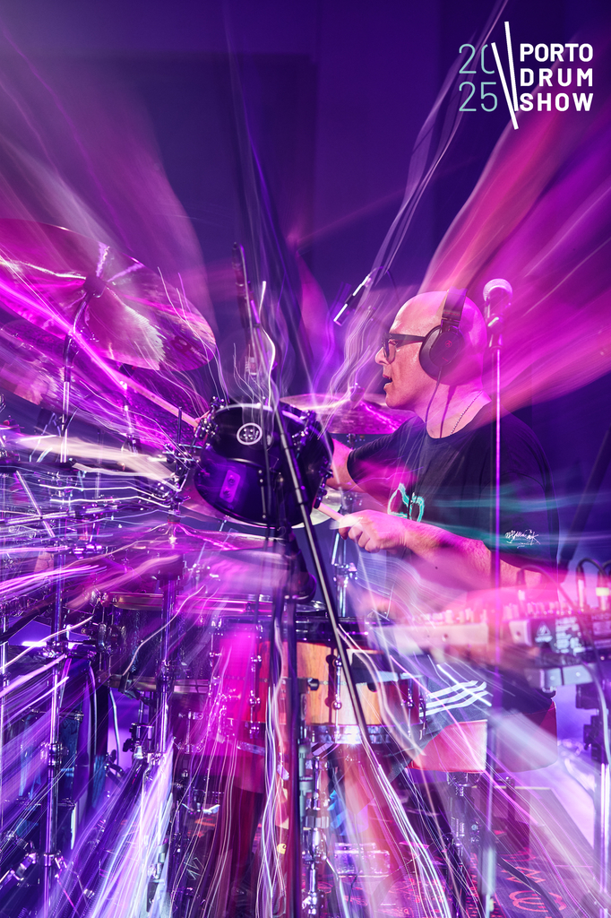 Porto Drum Show 2025 (fotos criativas) 53 16 11 25 Rui Bandeira Fotografia RB4 3537 Rui Bandeira Fotografia Fotografia de produto e comercial - Fotografia de concertos Porto Drum Show 2025 (fotos criativas)