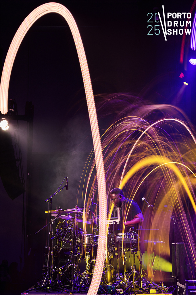 Porto Drum Show 2025 (fotos criativas) 61 16 11 25 Rui Bandeira Fotografia RB4 3789 Rui Bandeira Fotografia Fotografia de produto e comercial - Fotografia de concertos Porto Drum Show 2025 (fotos criativas)