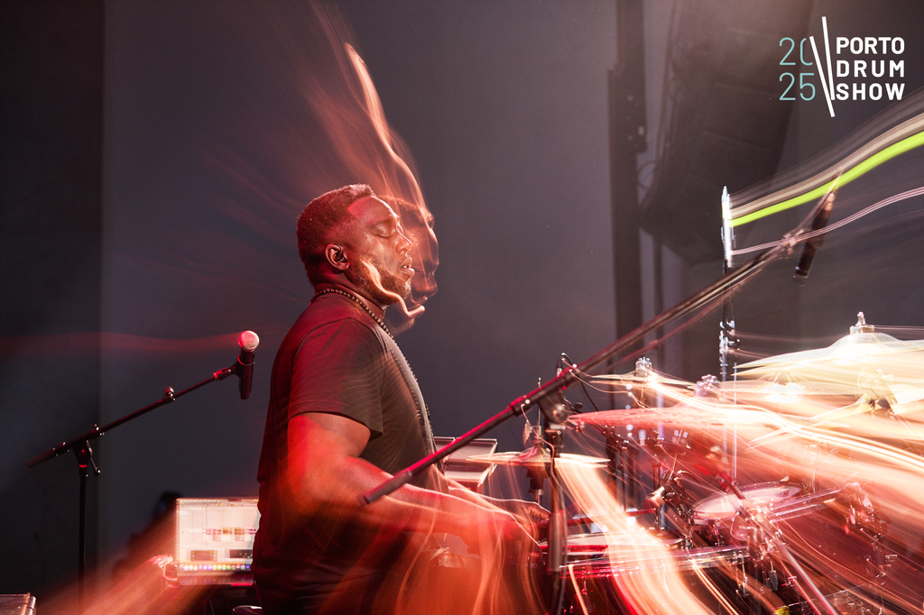 Porto Drum Show 2025 (fotos criativas) 93 16 11 25 Rui Bandeira Fotografia RB4 4029 Rui Bandeira Fotografia Fotografia de produto e comercial - Fotografia de concertos Porto Drum Show 2025 (fotos criativas)