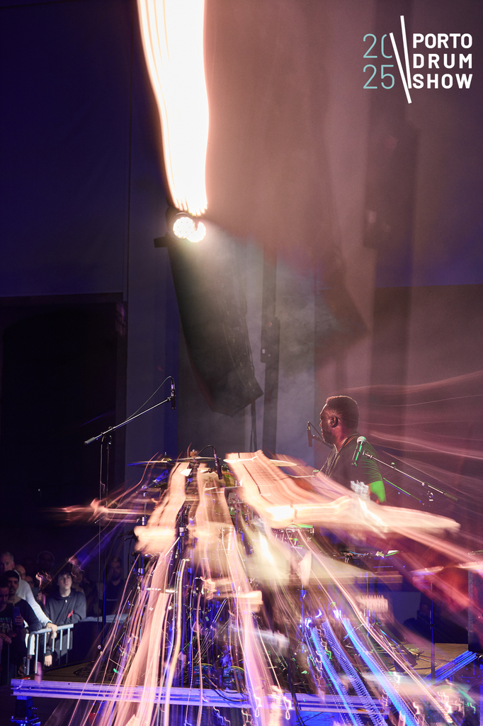 Porto Drum Show 2025 (fotos criativas) 91 16 11 25 Rui Bandeira Fotografia RB4 4146 Rui Bandeira Fotografia Fotografia de produto e comercial - Fotografia de concertos Porto Drum Show 2025 (fotos criativas)